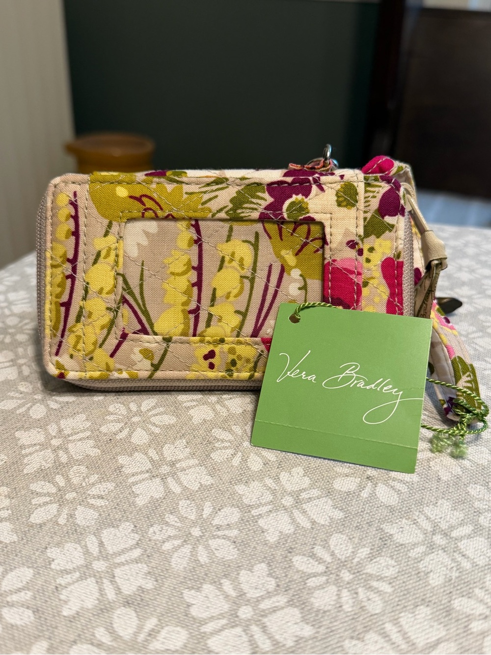 Vera Bradley All in One Wristlet Wallet Make Me Blush Retired 2010 NWT